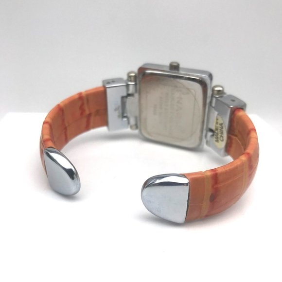 Narmi Women's Silver Tone Analog Quartz Cuff Watch F0406 New Battery - Picture 6 of 6